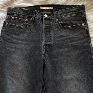 Levi’s Straight Wedgie / size: 29